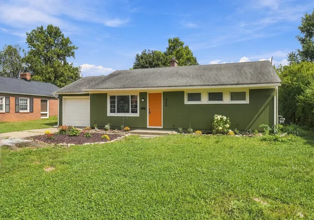 Photo 1 of Single family home for sale at 406 Carilla Ln, Columbus, OH 43228 | MLS# 226034180 | Listing updated on 2026-10-05