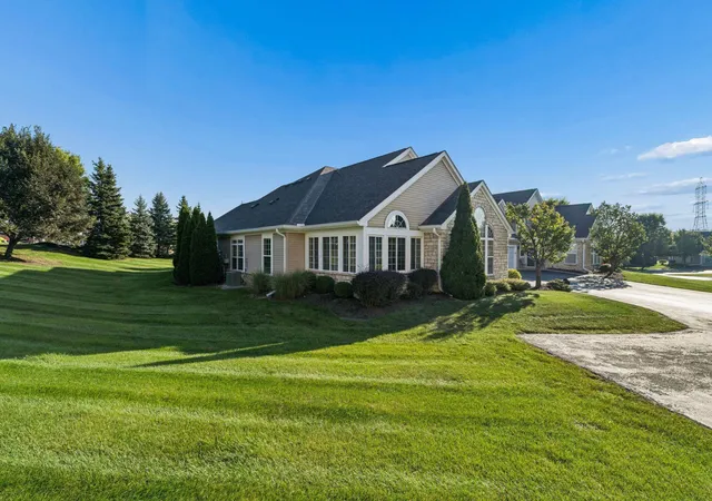 Photo 4 of Condo for sale at 5295 Abby Gate Ave, Westerville, OH 43081 | MLS# 226033999 | Listing updated on 2026-09-11