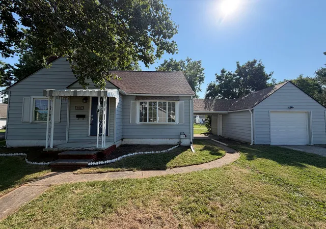 Photo 1 of Single family home for sale at 956 Meda Ave, Lancaster, OH 43130 | MLS# 226033976 | Listing updated on 2026-09-13