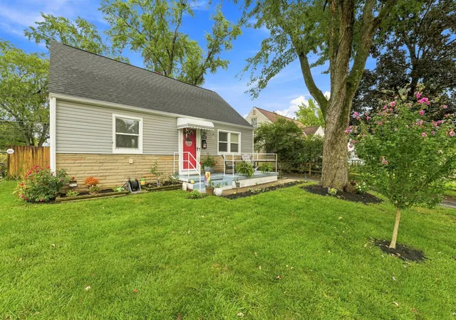 Photo 3 of Single family home for sale at 3322 Walmar Dr, Columbus, OH 43224 | MLS# 226034348 | Listing updated on 2026-09-17