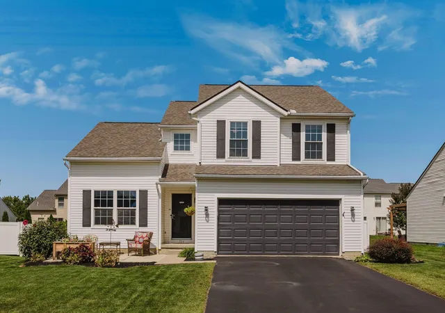 Photo 1 of Single family home for sale at 324 Masonglen Ct, Pataskala, OH 43062 | MLS# 226033983 | Listing updated on 2026-09-18