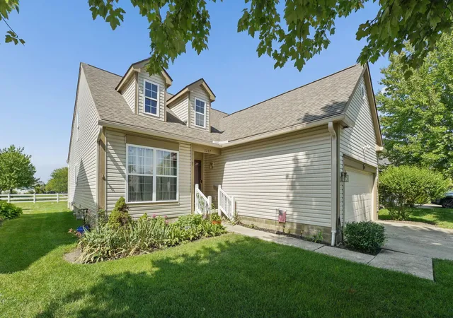 Photo 2 of Single family home for sale at 1217 Walker Springs Dr, Blacklick, OH 43004 | MLS# 226034484 | Listing updated on 2026-09-17