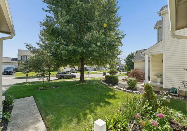 Photo 3 of Single family home for sale at 1217 Walker Springs Dr, Blacklick, OH 43004 | MLS# 226034484 | Listing updated on 2026-09-17