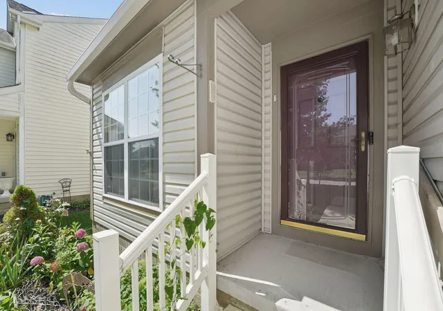 Photo 4 of Single family home for sale at 1217 Walker Springs Dr, Blacklick, OH 43004 | MLS# 226034484 | Listing updated on 2026-09-17