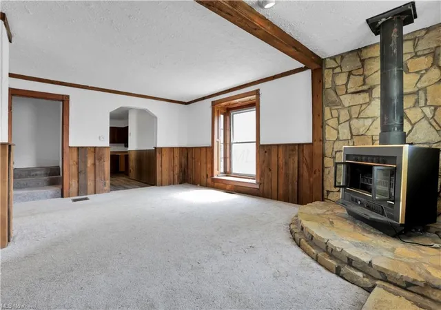 Photo 3 of Single family home for sale at 156 N Sugar St, Saint Louisville, OH 43071 | MLS# 226034078 | Listing updated on 2026-10-05