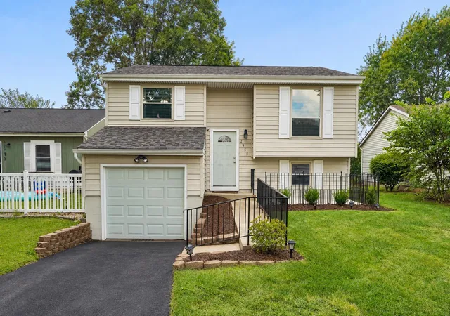 Photo 1 of Single family home for sale at 2955 Hubbardton Pl, Reynoldsburg, OH 43068 | MLS# 226033998 | Listing updated on 2026-09-14