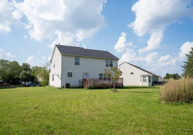 Photo 3 of Single family home for sale at 929 Lockmead Ct, Pataskala, OH 43062 | MLS# 226034020 | Listing updated on 2026-09-08