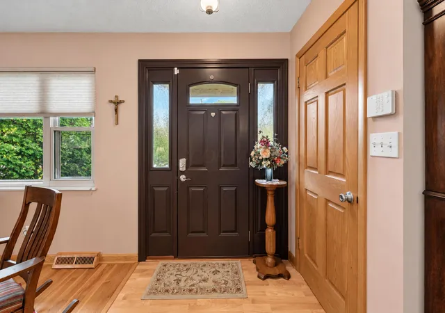 Photo 3 of Single family home for sale at 1120 Woodmere Rd, Columbus, OH 43220 | MLS# 226034665 | Listing updated on 2026-09-14