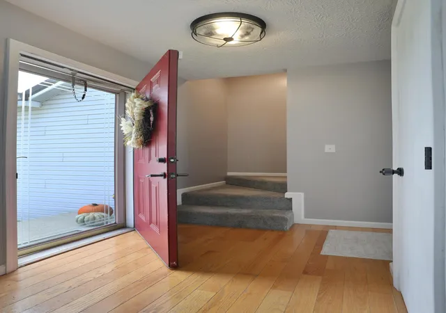 Photo 3 of Single family home for sale at 3121 Fox Chaple Dr, Columbus, OH 43232 | MLS# 226035451 | Listing updated on 2026-09-18