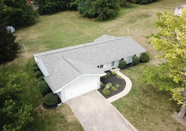 Photo 4 of Single family home for sale at 32 Buckhorn Ct, Urbana, OH 43078 | MLS# 226034386 | Listing updated on 2026-10-07