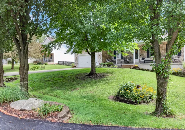 Photo 3 of Single family home for sale at 264 Barb Ct, Heath, OH 43056 | MLS# 226034046 | Listing updated on 2026-09-14