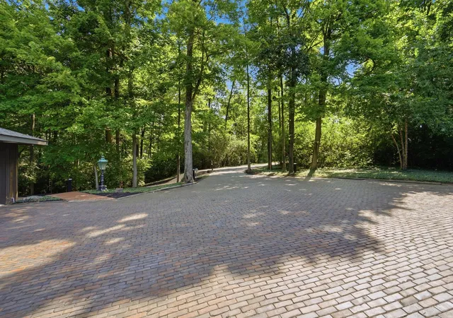 Photo 3 of Single family home for sale at 303 Glenridge Rd, Dayton, OH 45429 | MLS# 226034454 | Listing updated on 2026-10-01