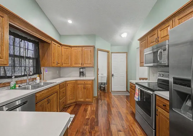 Photo 2 of Single family home for sale at 3171 Apple Valley Dr, Howard, OH 43028 | MLS# 226034053 | Listing updated on 2026-09-22
