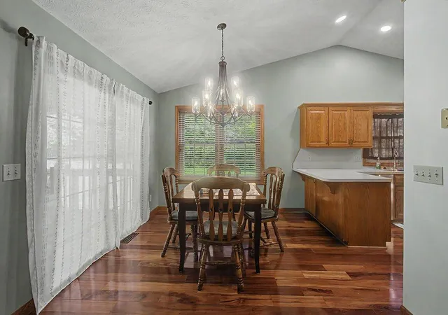 Photo 4 of Single family home for sale at 3171 Apple Valley Dr, Howard, OH 43028 | MLS# 226034053 | Listing updated on 2026-09-22