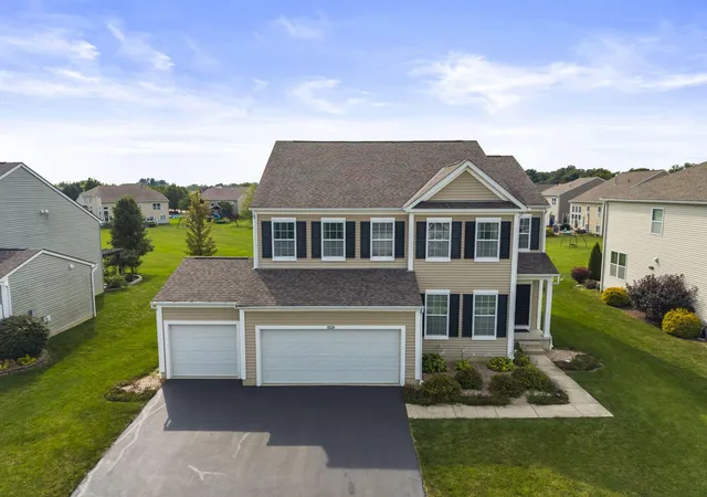 Photo 3 of Single family home for sale at 1529 Horizon Dr, Marysville, OH 43040 | MLS# 226034178 | Listing updated on 2026-09-15
