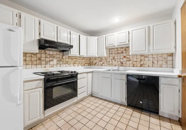 Photo 3 of Condo for sale at 260 Jackson St, Columbus, OH 43206 | MLS# 226035011 | Listing updated on 2026-10-05