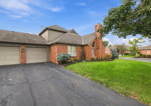 Photo 1 of Condo for sale at 3613 Hunters Xing Dr, Grove City, OH 43123 | MLS# 226034192 | Listing updated on 2026-10-09