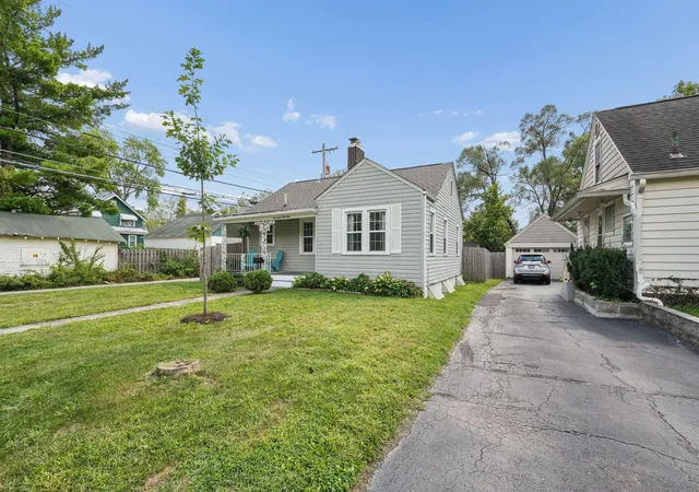 Photo 4 of Single family home for sale at 1759 Weldon Ave, Columbus, OH 43224 | MLS# 226034201 | Listing updated on 2026-09-17