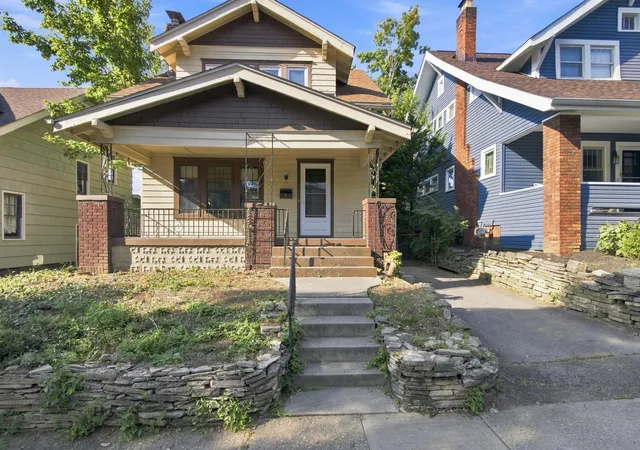 Photo 1 of Single family home for sale at 70 E Pacemont Rd, Columbus, OH 43202 | MLS# 226034100 | Listing updated on 2026-09-08