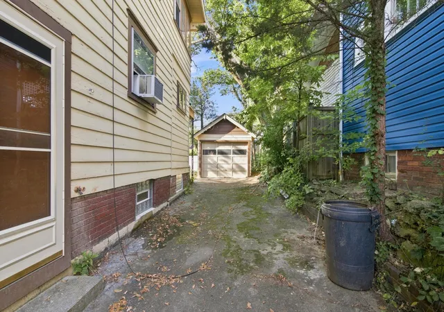 Photo 3 of Single family home for sale at 70 E Pacemont Rd, Columbus, OH 43202 | MLS# 226034100 | Listing updated on 2026-09-08