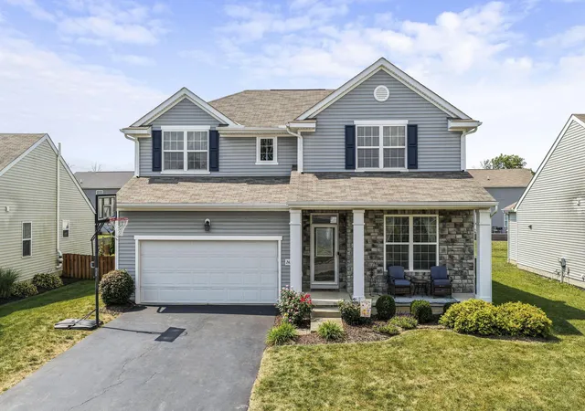 Photo 3 of Single family home for sale at 2425 Angelfire Dr, Grove City, OH 43123 | MLS# 226034146 | Listing updated on 2026-09-21