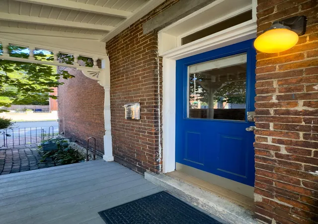 Photo 3 of Single family home for sale at 729 Kerr St, Columbus, OH 43215 | MLS# 226034091 | Listing updated on 2026-09-08