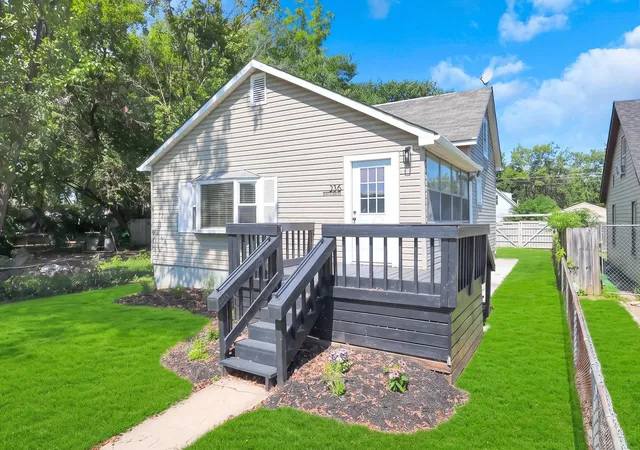 Photo 3 of Single family home for sale at 238 Delray Rd, Columbus, OH 43207 | MLS# 226034151 | Listing updated on 2026-10-30