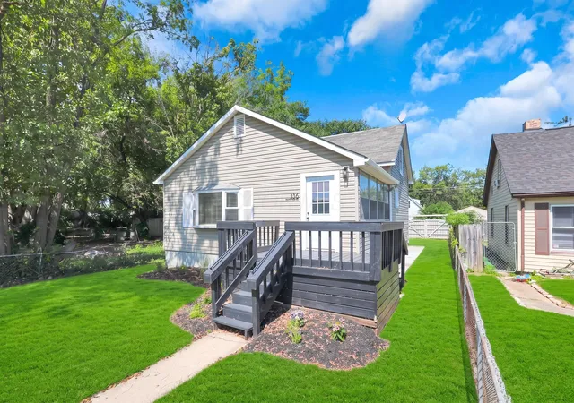 Photo 4 of Single family home for sale at 238 Delray Rd, Columbus, OH 43207 | MLS# 226034151 | Listing updated on 2026-10-30