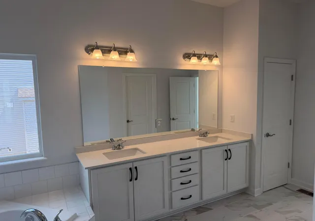 Photo 4 of Sale Pending at 233 Painter St, Pickerington, OH 43147 | MLS# 226034113 | Listing updated on 2026-09-15