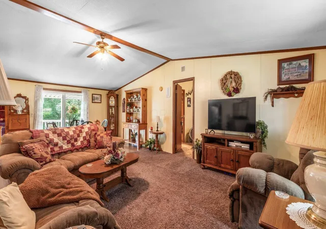 Photo 2 of Single family home for sale at 3805 Greengold Dr, Zanesville, OH 43701 | MLS# 226034519 | Listing updated on 2026-10-03