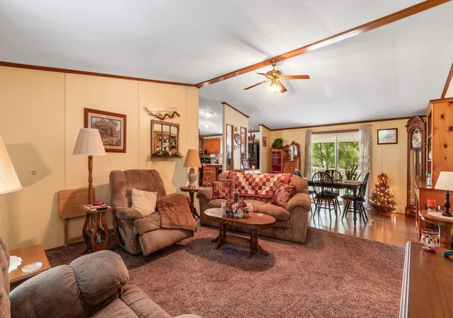 Photo 3 of Single family home for sale at 3805 Greengold Dr, Zanesville, OH 43701 | MLS# 226034519 | Listing updated on 2026-10-03