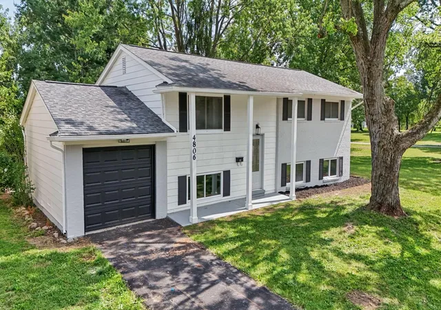 Photo 1 of Single family home for sale at 4806 Heatherton Dr, Columbus, OH 43229 | MLS# 226034340 | Listing updated on 2026-09-17