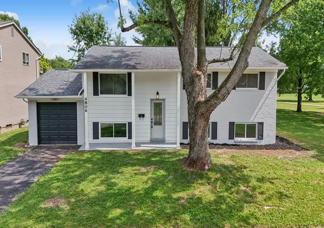 Photo 2 of Single family home for sale at 4806 Heatherton Dr, Columbus, OH 43229 | MLS# 226034340 | Listing updated on 2026-09-17