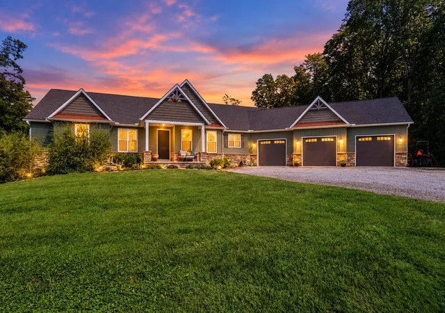 Single family home for sale at 10913 Mount Hope Rd, Thornville, OH 43076 | MLS# 226034281