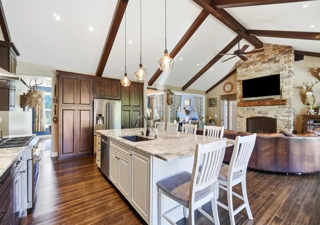 Photo 3 of Single family home for sale at 10913 Mount Hope Rd, Thornville, OH 43076 | MLS# 226034281 | Listing updated on 2026-10-07