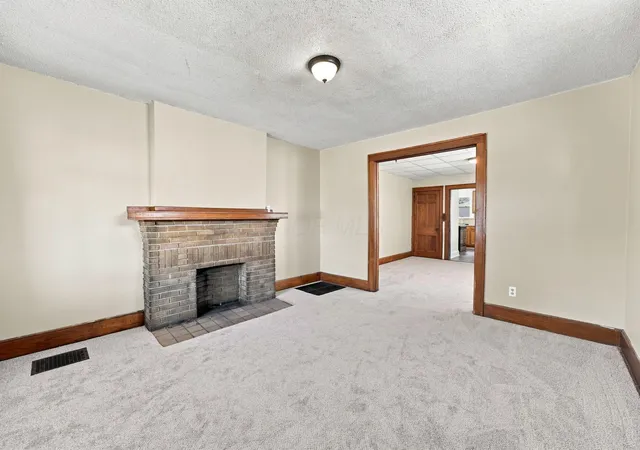 Photo 3 of House for sale at 255-257 S Eureka Ave, Columbus, OH 43204 | MLS# 226034162 | Listing updated on 2026-09-11