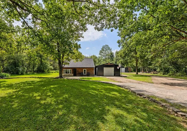 Photo 1 of Single family home for sale at 1621 Hogback Rd, Sunbury, OH 43074 | MLS# 226034526 | Listing updated on 2026-09-13