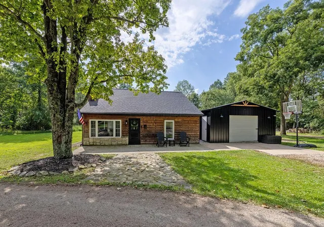 Photo 2 of Single family home for sale at 1621 Hogback Rd, Sunbury, OH 43074 | MLS# 226034526 | Listing updated on 2026-09-30