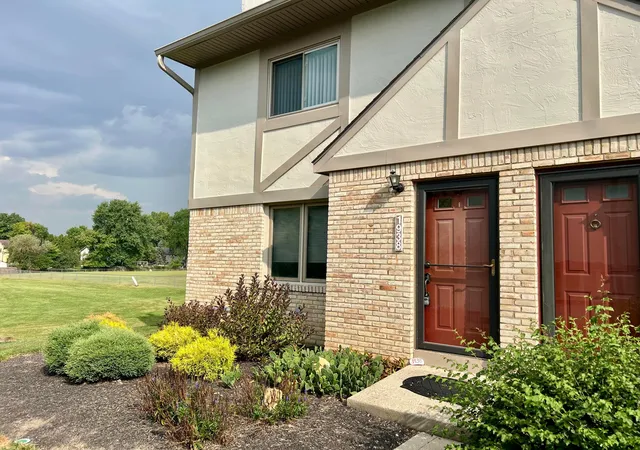 Condo for sale at 1938 Rockdale Dr #53, Columbus, OH 43229 | MLS# 226034298