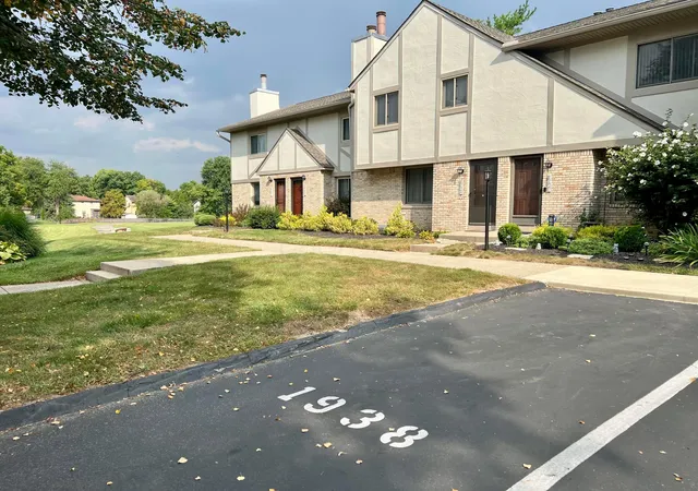 Photo 3 of Condo for sale at 1938 Rockdale Dr #53, Columbus, OH 43229 | MLS# 226034298 | Listing updated on 2026-09-11