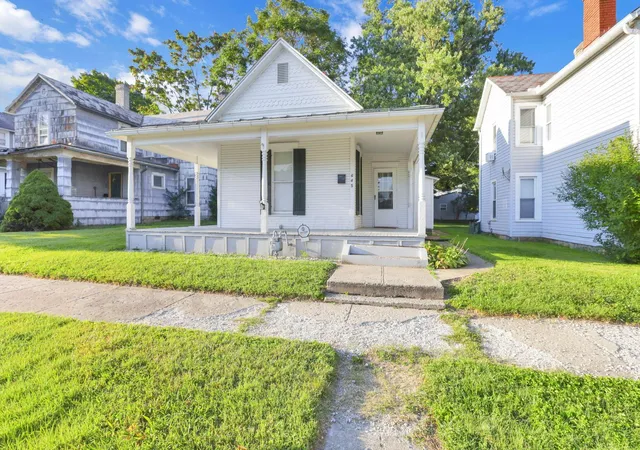 Photo 1 of Single family home for sale at 645 E Mulberry St, Lancaster, OH 43130 | MLS# 226034455 | Listing updated on 2026-09-10