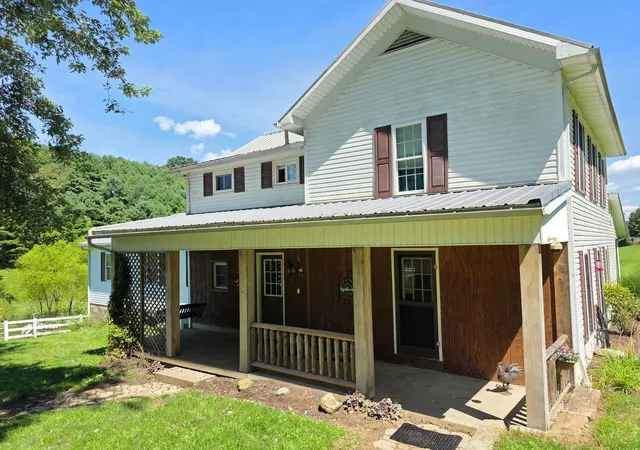 Photo 1 of Single family home for sale at 1071 Allgyer Rd Se, Gnadenhutten, OH 44629 | MLS# 226034245 | Listing updated on 2026-09-09