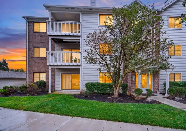 Photo 1 of Condo for sale at 2317 Vicente Ct #101, Columbus, OH 43235 | MLS# 226034299 | Listing updated on 2026-09-11