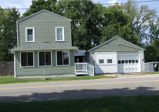 Single family home for sale at 14549 Zion Rd, Thornville, OH 43076 | MLS# 226034177