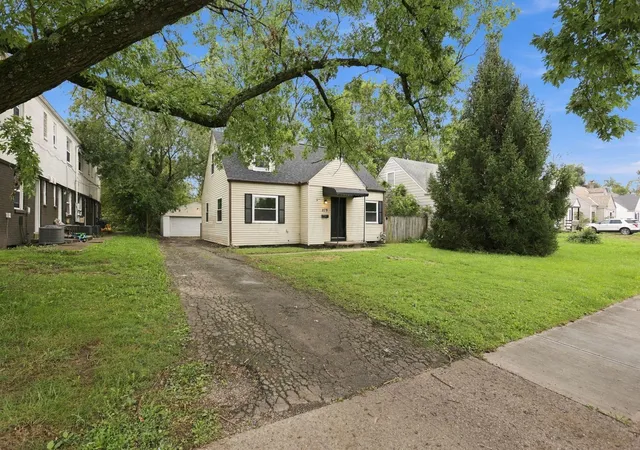 Photo 2 of Single family home for sale at 279 S Ashburton Rd, Columbus, OH 43213 | MLS# 226036225 | Listing updated on 2026-10-07