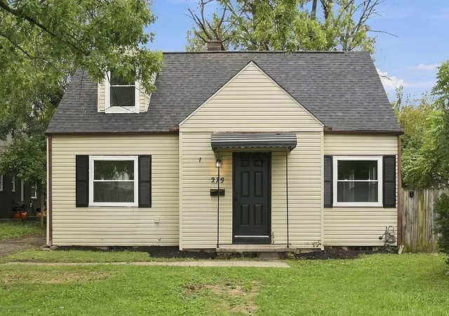 Photo 3 of Single family home for sale at 279 S Ashburton Rd, Columbus, OH 43213 | MLS# 226036225 | Listing updated on 2026-10-07