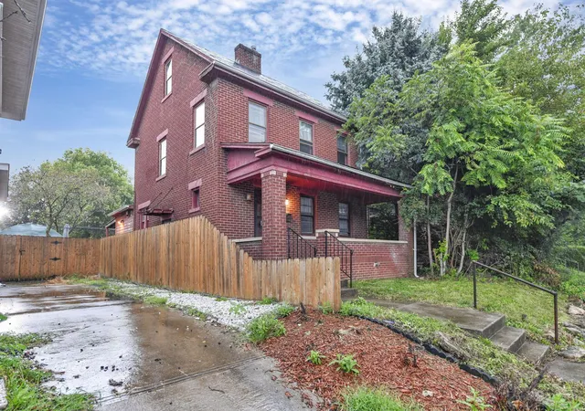 Photo 2 of Single family home for sale at 1445 S High St, Columbus, OH 43207 | MLS# 226035683 | Listing updated on 2026-10-07