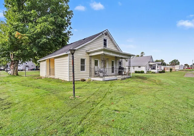 Photo 3 of Single family home for sale at 57 W 1st Street, Frazeysburg, OH 43822 | MLS# 226034185 | Listing updated on 2026-09-25
