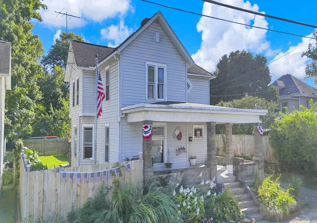 Photo 1 of Single family home for sale at 115 W Shields St, Newark, OH 43055 | MLS# 226034184 | Listing updated on 2026-09-14
