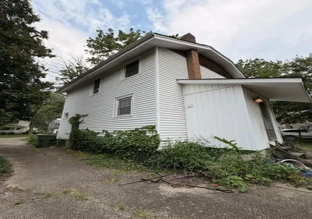 Photo 2 of Single family home for sale at 273 Clinton Hts Ave, Columbus, OH 43202 | MLS# 226034197 | Listing updated on 2026-09-10